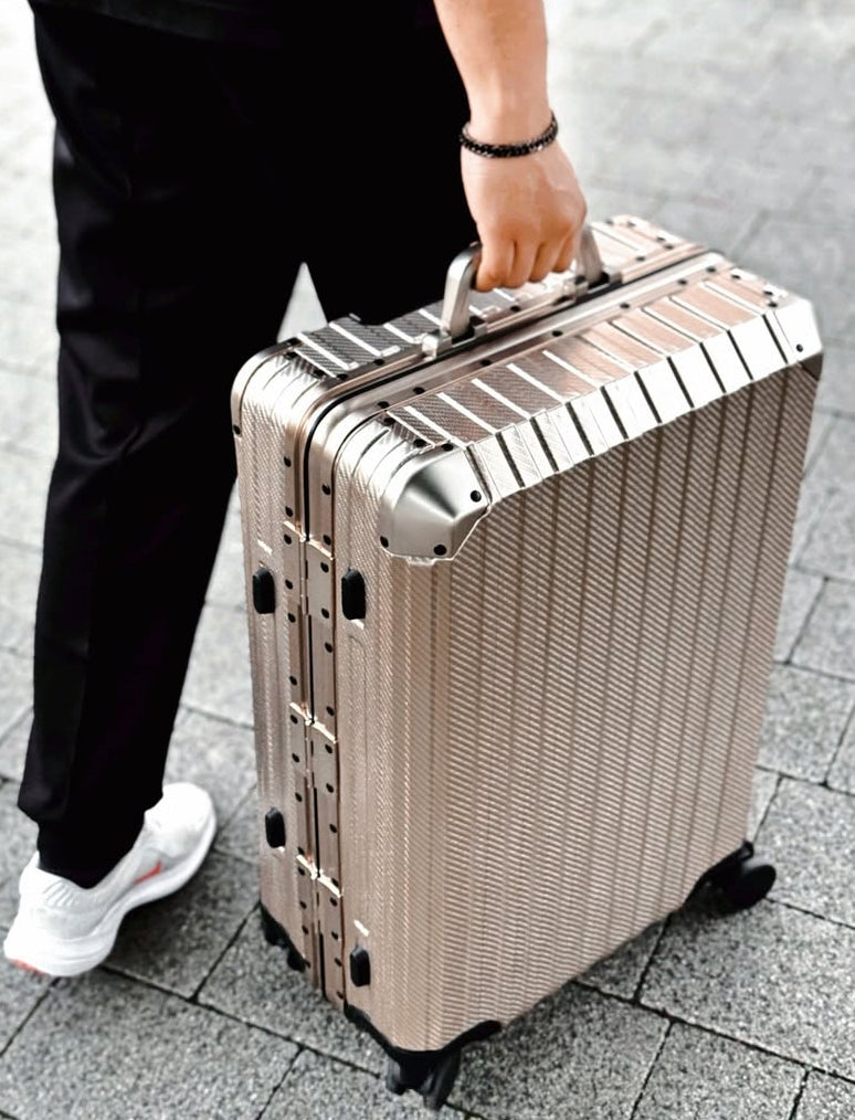 VALISE CABINE ALUMINIUM GOLD - Roues 360° - TSA Intégrés
