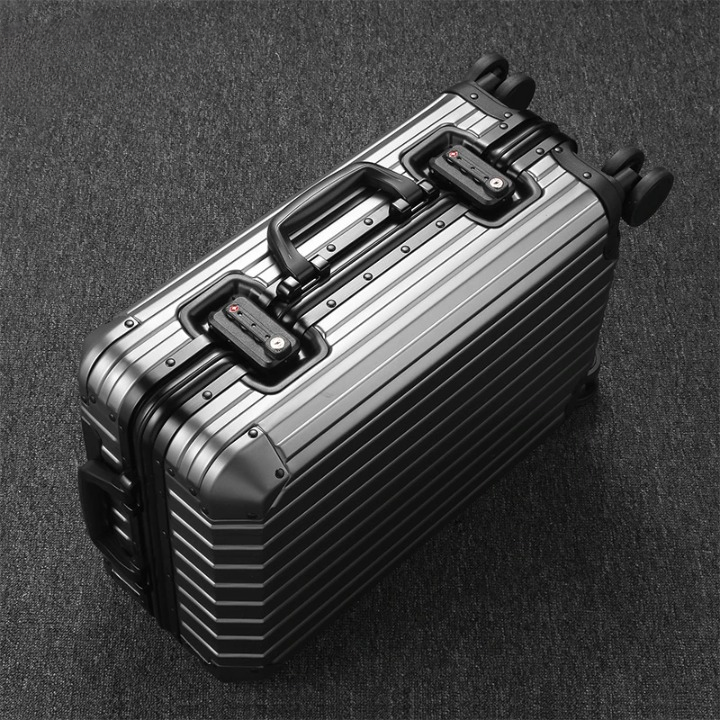 VALISE PREMIUM ALUMINIUM SILVER - Roues 360° - TSA Intégrés